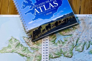 Der Atlas mit Auge fürs Detail für all diejenigen, die mehr wissen wollen. ©Sabine Burger, Alexander Schwarz, 2013-07-15__MG_5377_00001