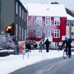 Fahrradreifen mit Spikes machen es möglich – Winterwunderland Reykjavik, ©Sabine Burger, Alexander Schwarz, 2013-12-14__MG_1081_00020